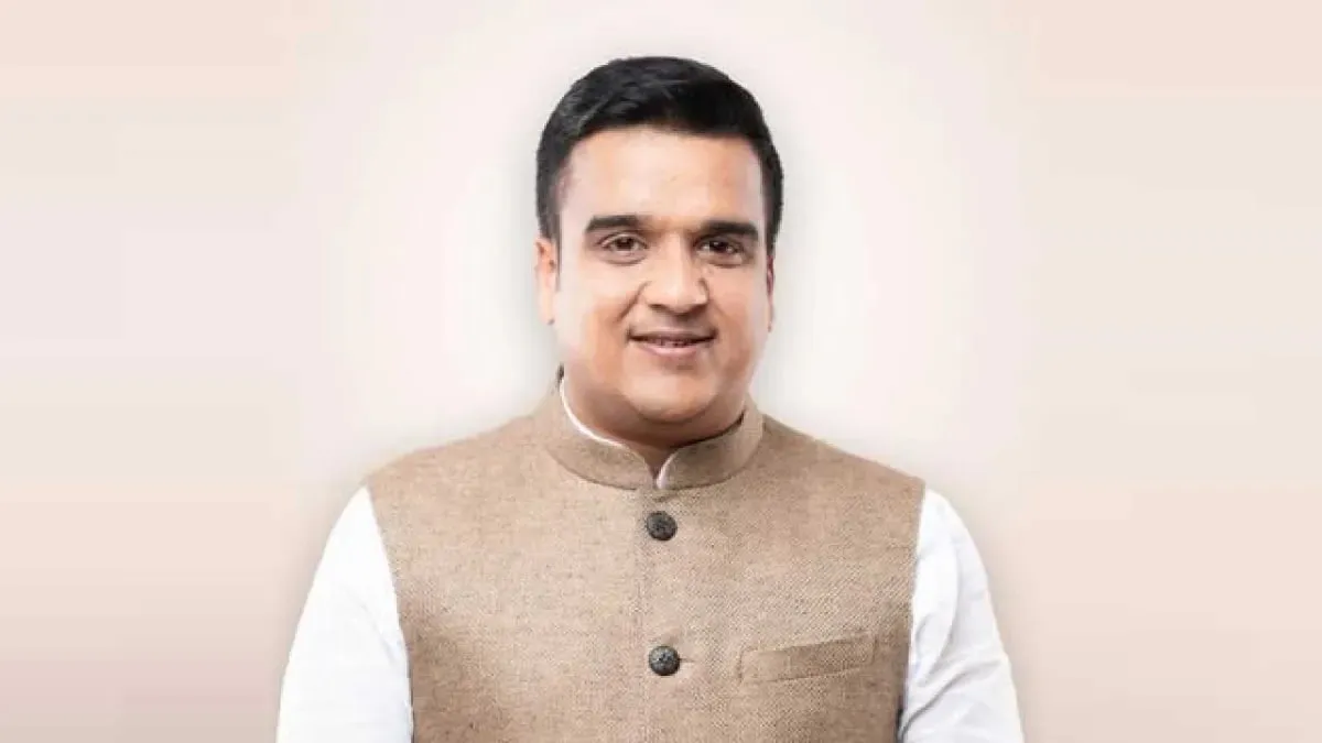 Deputy Chief Minister Harsh Sanghvi is proving to be a transparent leader