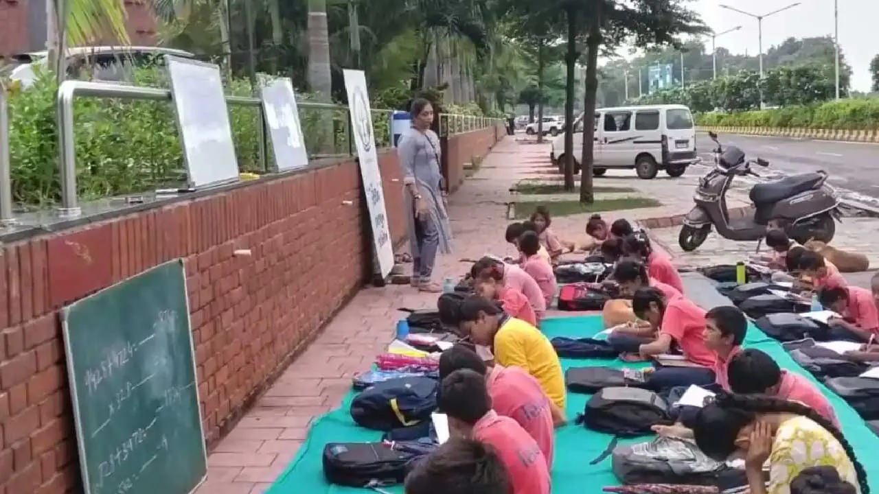 Those who serve silently are the real heroes of this society