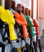 Oil companies in the country face a daily loss of ₹1,000 crore