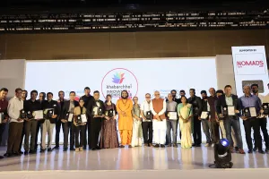 Khabarchhe honours 28 Changemakers by Padma Shri Dignitaries at Surat