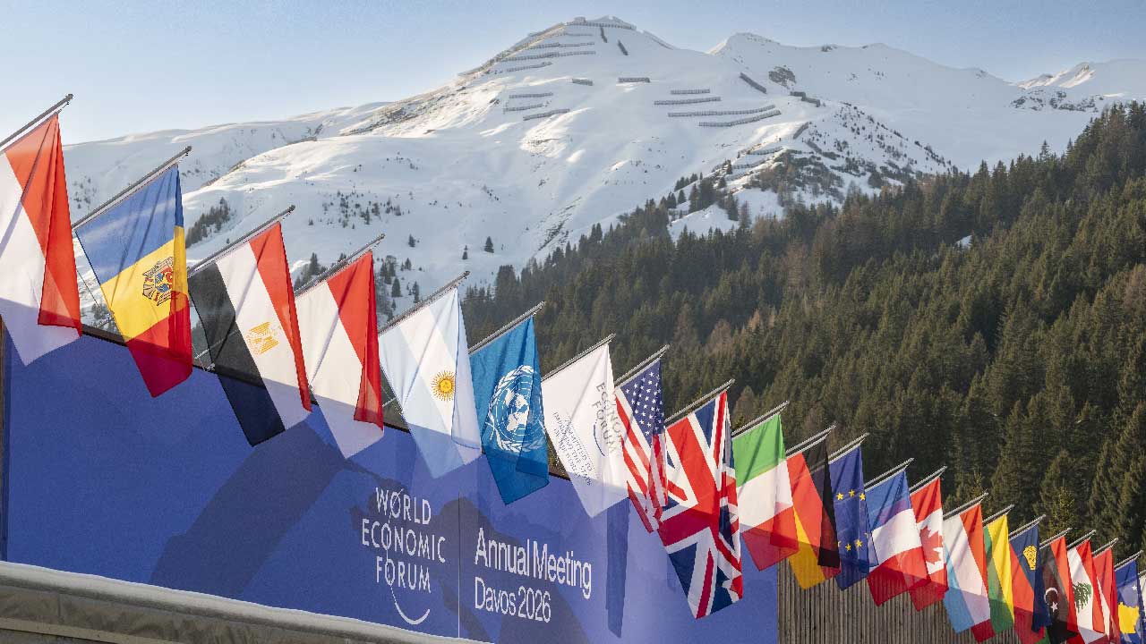 The World’s Big Test in Davos: What Agreement Will Emerge on the China-US Tariff War?