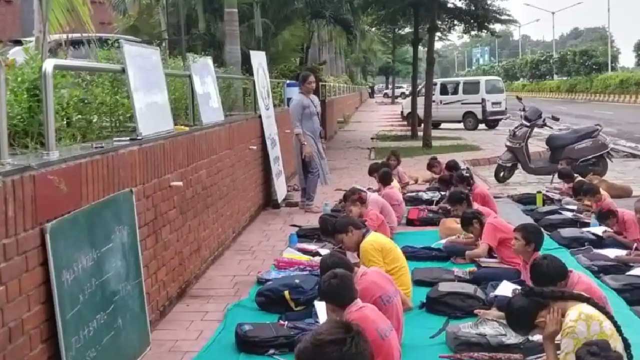 Those who serve silently are the real heroes of this society