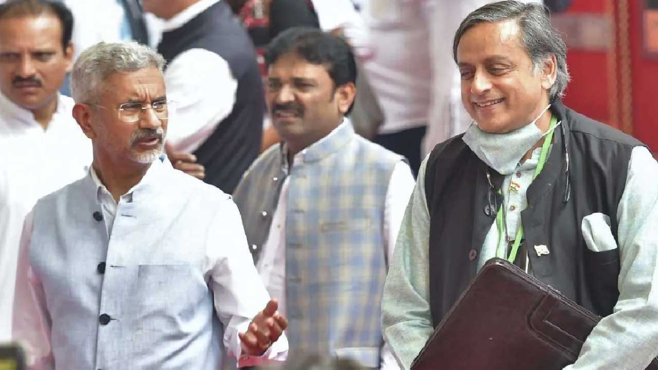 India's silence on Iran issue is not cowardice: Shashi Tharoor's stand is different from Congress