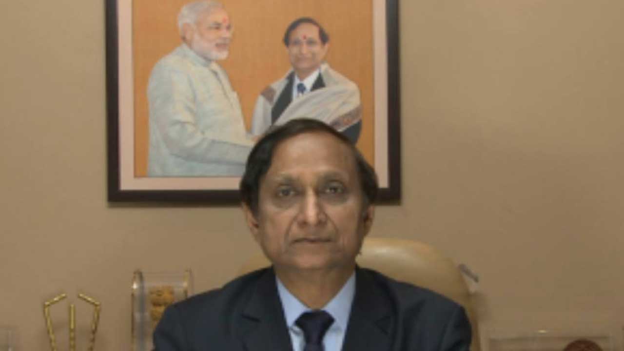 Jayprakash Agarwal : Industrialist who has left no stone unturned in repaying his debt to the city of Surat