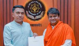 Goa CM Felicitates HH Rajrajeshwar Guruji During Grand Spiritual Festival