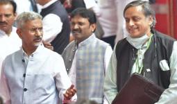 India's silence on Iran issue is not cowardice: Shashi Tharoor's stand is different from Congress