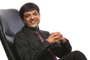 Jayesh Desai: The Personality Who Climbs the Ladder of Success by Winning Hearts with a Smile